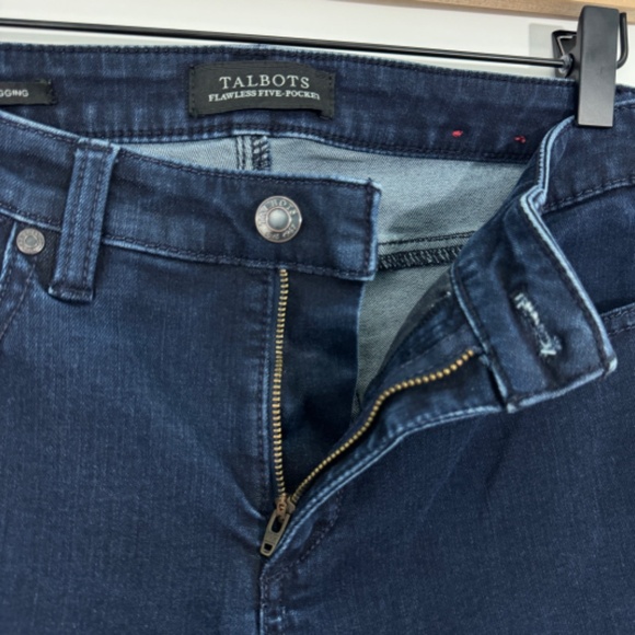 Talbots Women’s Size 4 Blue Dark Wash Flawless Five Pocket Jeggings Jeans - Picture 3 of 8